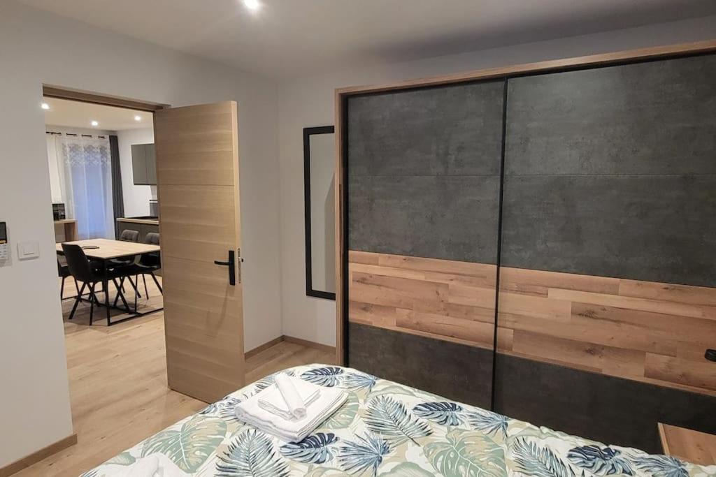 Superbe Appartement T2 Climatise, Idealement Situe Ugine Ngoại thất bức ảnh